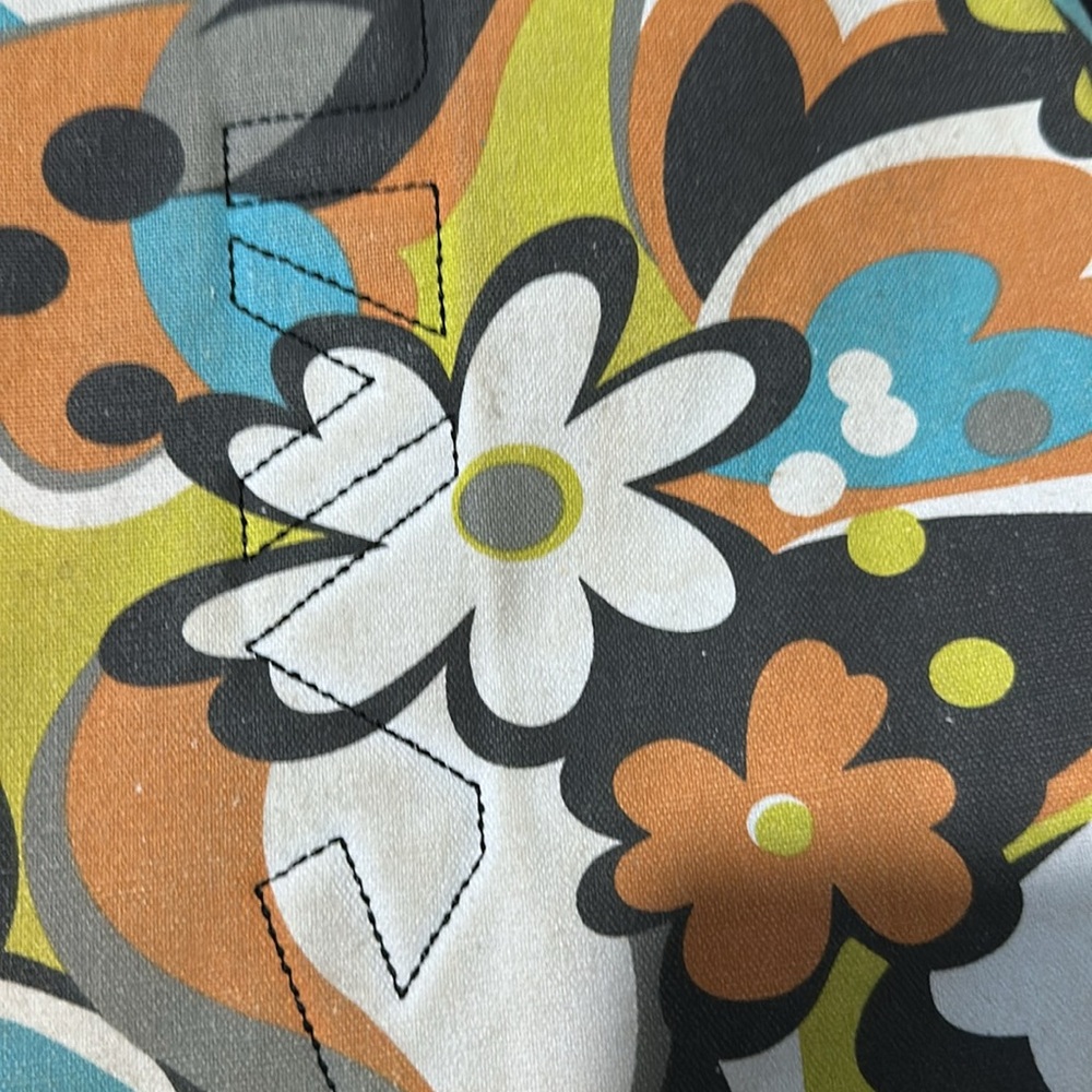 Kavu Crossbody Bag - Picture 6 of 10